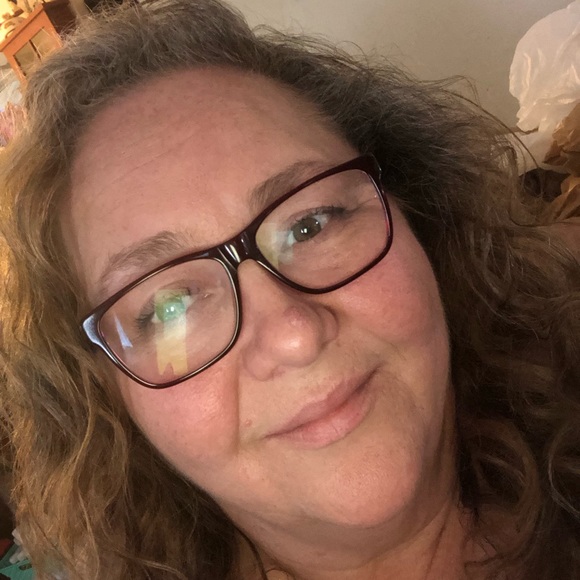 Meet your Posher, Tonya - Picture 2 of 4